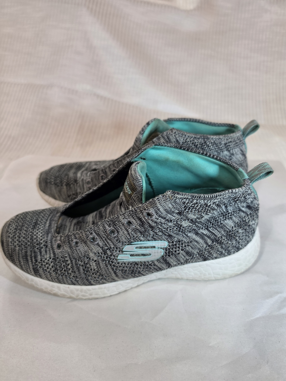 Sketchers burst divergent  Women's Ins Athletic Shoes Memory Foam Sneakers 6.5